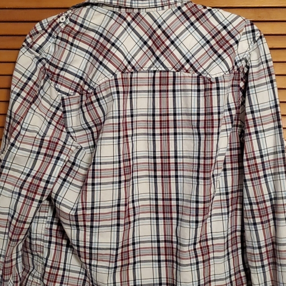 Buffalo David Bitton Button Up - Picture 2 of 2